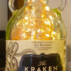 KRAKEN BOTTLE LAMP